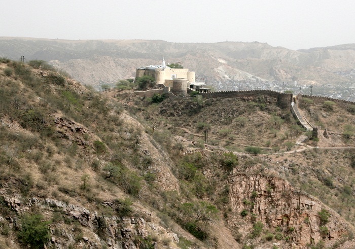 View of Aravalli Hills from Jaigarh Fort
